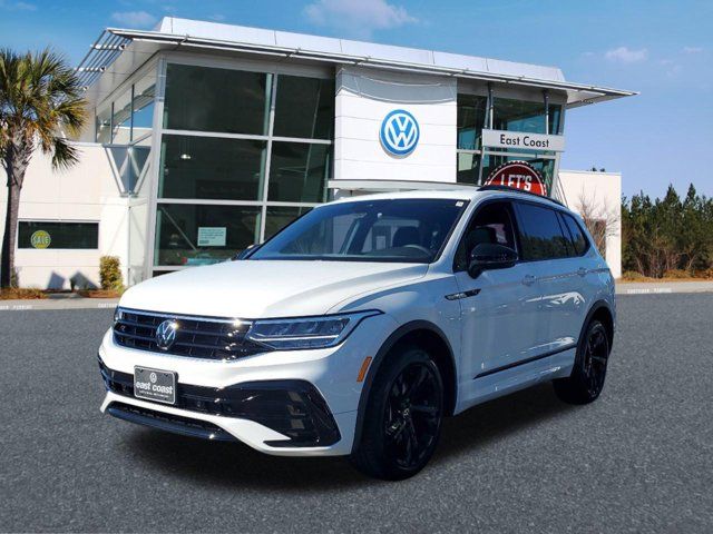 2024 Volkswagen Tiguan SE R-Line Black