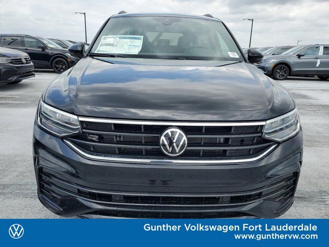 2024 Volkswagen Tiguan SE R-Line Black