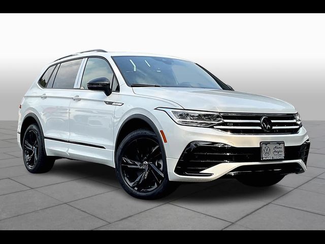 2024 Volkswagen Tiguan SE R-Line Black