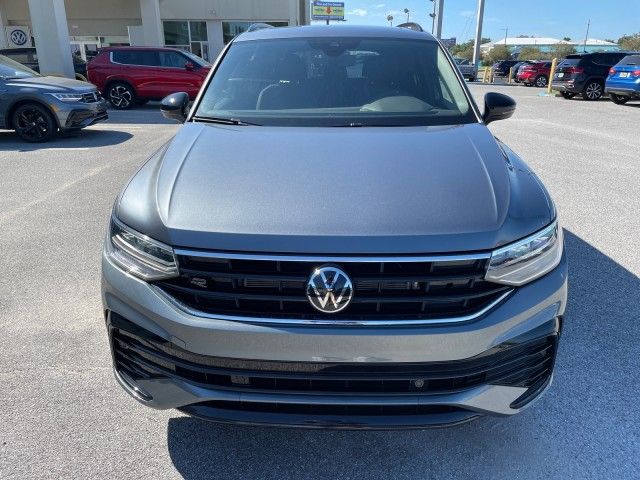 2024 Volkswagen Tiguan/Taos SE R-Line Black