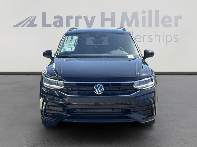 2024 Volkswagen Tiguan/Taos SE R-Line Black