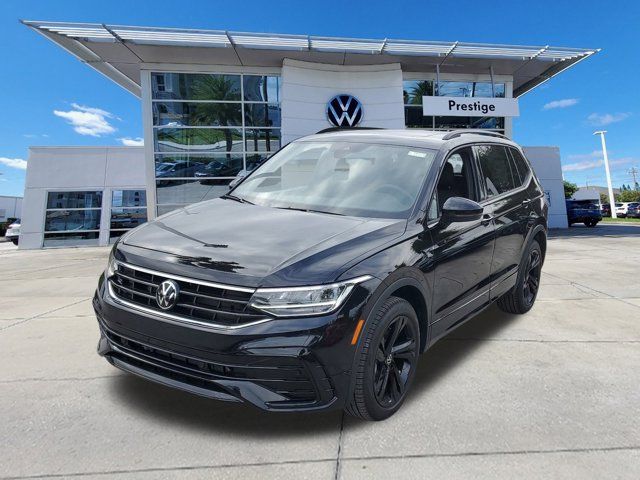 2024 Volkswagen Tiguan SE R-Line Black