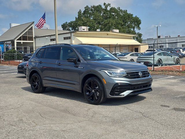 2024 Volkswagen Tiguan SE R-Line Black