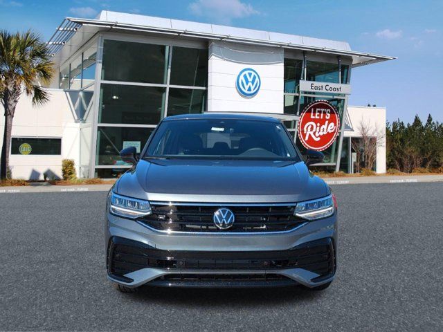 2024 Volkswagen Tiguan SE R-Line Black