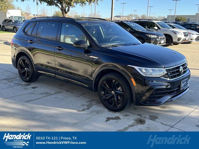 2024 Volkswagen Tiguan SE R-Line Black