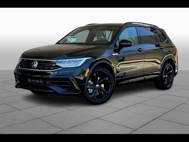 2024 Volkswagen Tiguan SE R-Line Black