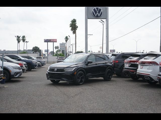 2024 Volkswagen Tiguan SE R-Line Black