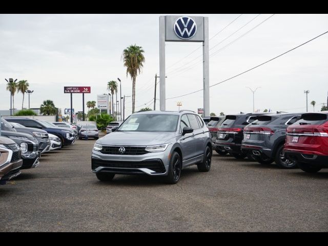 2024 Volkswagen Tiguan SE R-Line Black