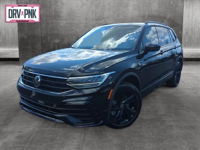 2024 Volkswagen Tiguan SE R-Line Black