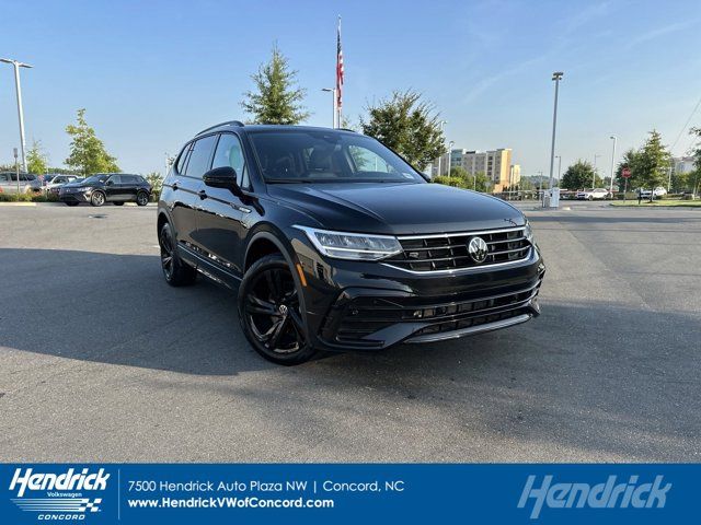 2024 Volkswagen Tiguan SE R-Line Black