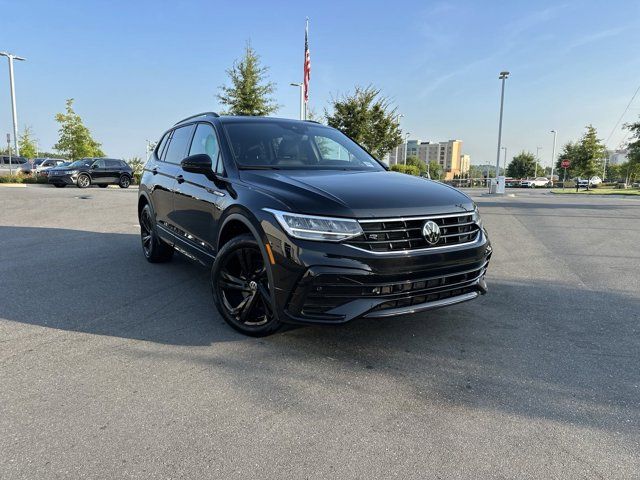 2024 Volkswagen Tiguan SE R-Line Black