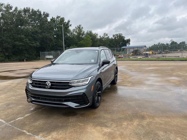 2024 Volkswagen Tiguan SE R-Line Black