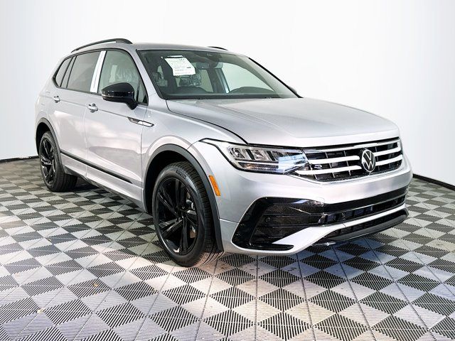 2024 Volkswagen Tiguan SE R-Line Black