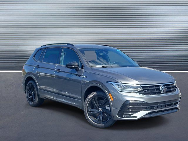 2024 Volkswagen Tiguan SE R-Line Black