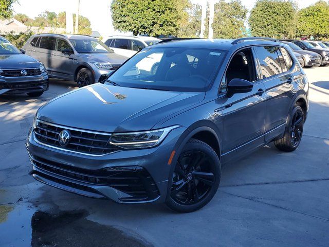 2024 Volkswagen Tiguan SE R-Line Black