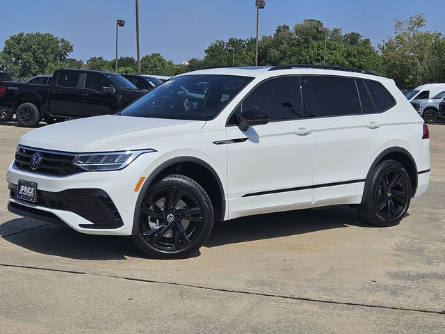 2024 Volkswagen Tiguan SE R-Line Black