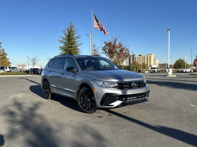 2024 Volkswagen Tiguan SE R-Line Black