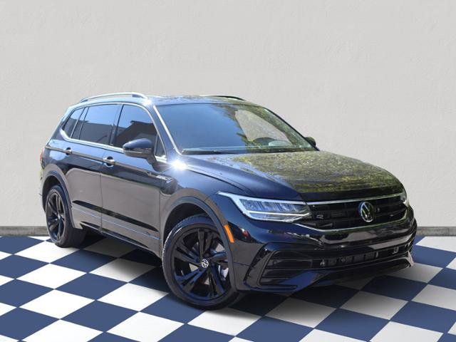 2024 Volkswagen Tiguan SE R-Line Black