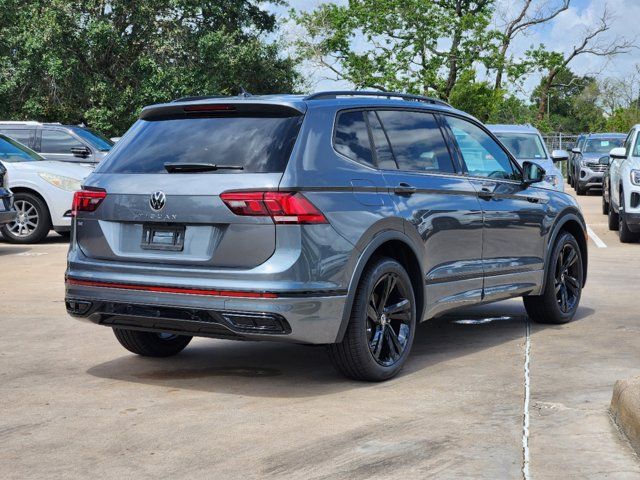 2024 Volkswagen Tiguan SE R-Line Black