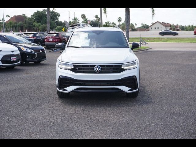 2024 Volkswagen Tiguan SE R-Line Black