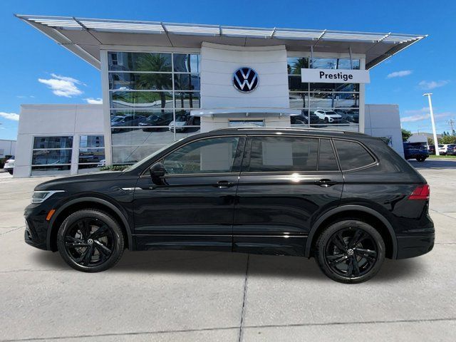 2024 Volkswagen Tiguan SE R-Line Black