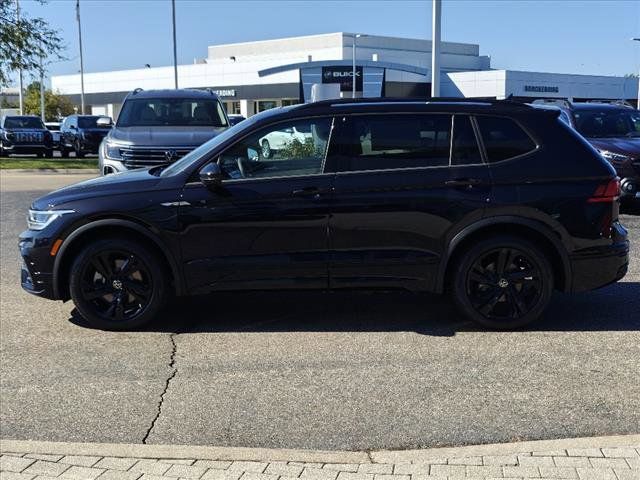 2024 Volkswagen Tiguan SE R-Line Black