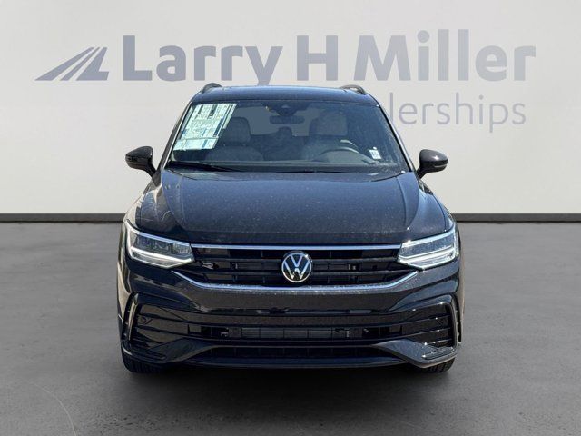 2024 Volkswagen Tiguan/Taos SE R-Line Black