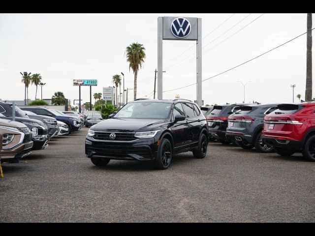 2024 Volkswagen Tiguan SE R-Line Black