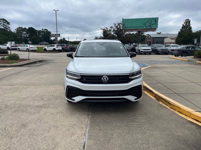 2024 Volkswagen Tiguan SE R-Line Black