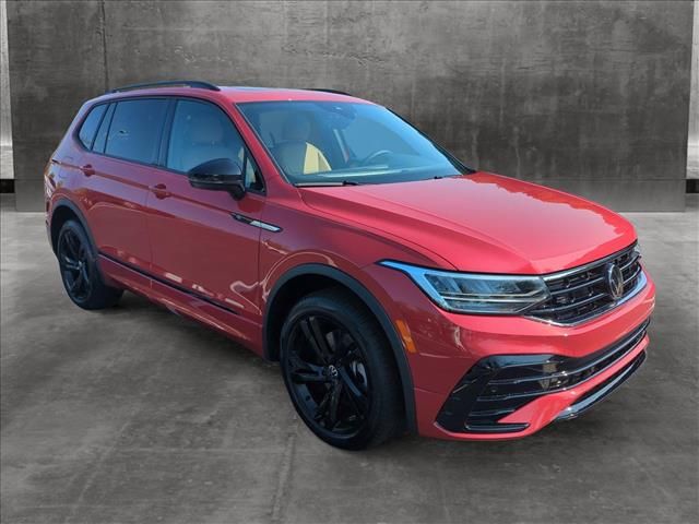 2024 Volkswagen Tiguan SE R-Line Black