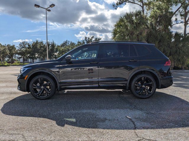 2024 Volkswagen Tiguan SE R-Line Black