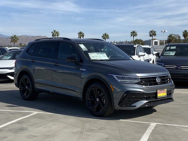 2024 Volkswagen Tiguan/Taos SE R-Line Black