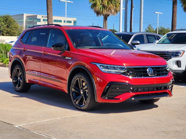 2024 Volkswagen Tiguan SE R-Line Black