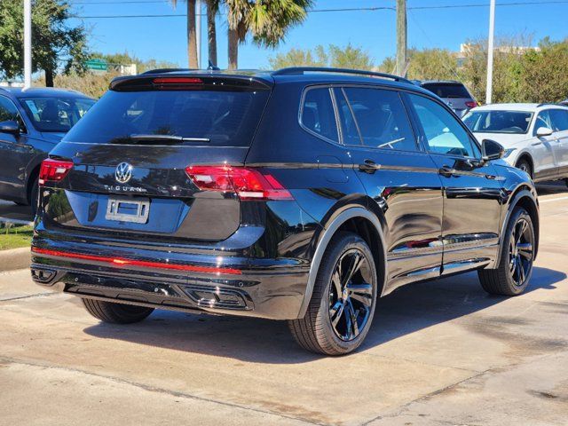 2024 Volkswagen Tiguan SE R-Line Black