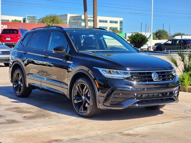 2024 Volkswagen Tiguan SE R-Line Black