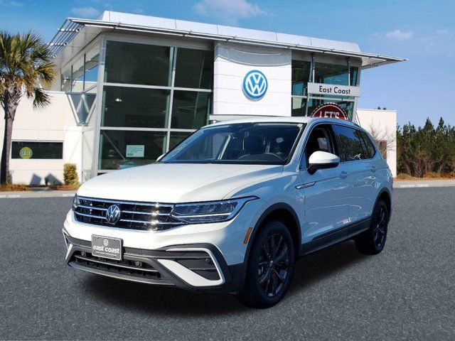 2024 Volkswagen Tiguan SE R-Line Black