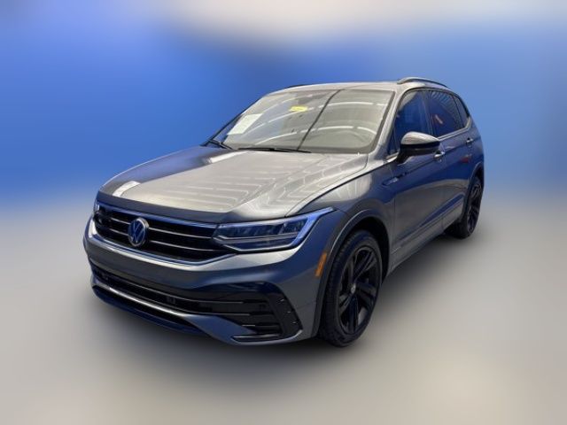 2024 Volkswagen Tiguan SE R-Line Black