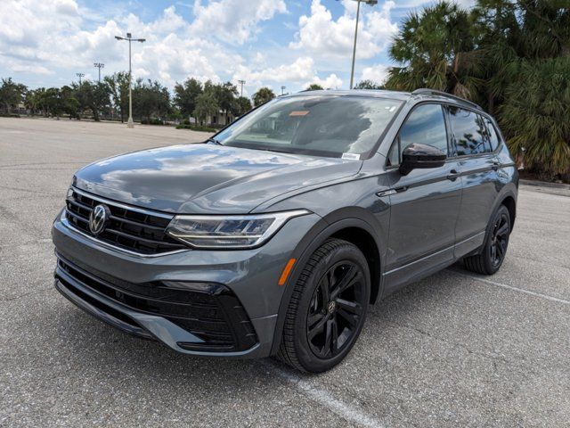 2024 Volkswagen Tiguan SE R-Line Black