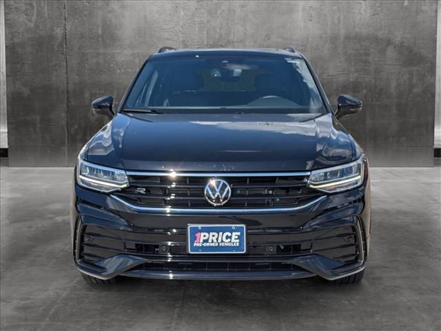 2024 Volkswagen Tiguan SE R-Line Black