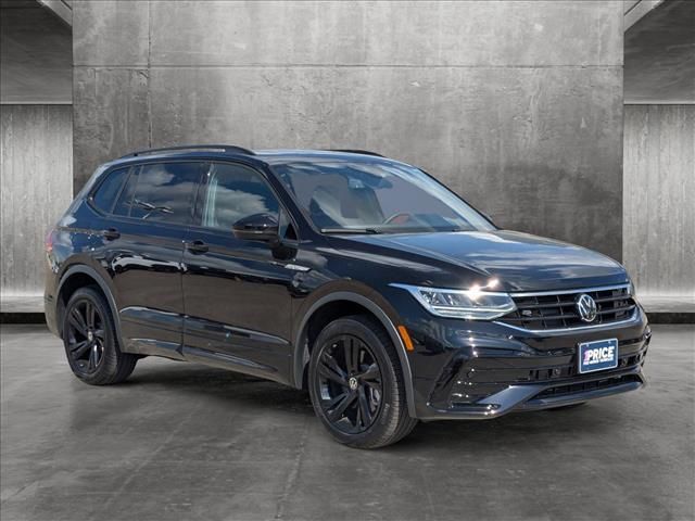 2024 Volkswagen Tiguan SE R-Line Black