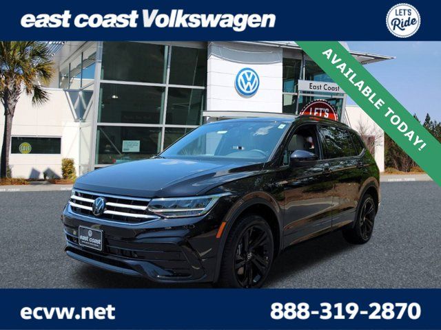 2024 Volkswagen Tiguan SE R-Line Black