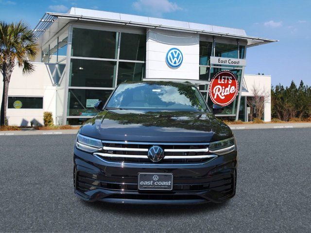 2024 Volkswagen Tiguan SE R-Line Black