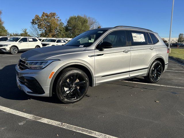 2024 Volkswagen Tiguan SE R-Line Black