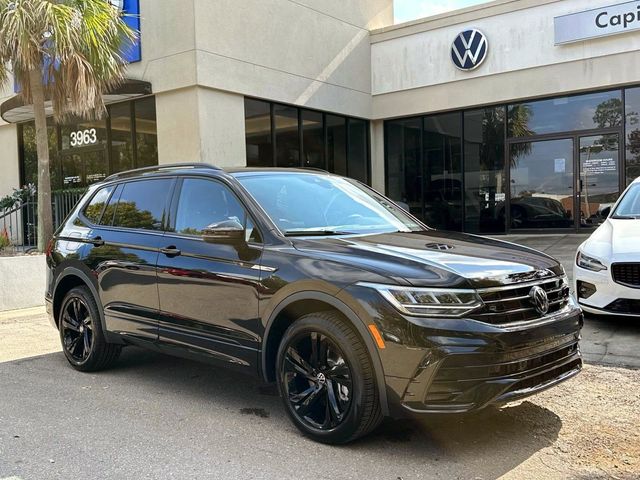 2024 Volkswagen Tiguan SE R-Line Black