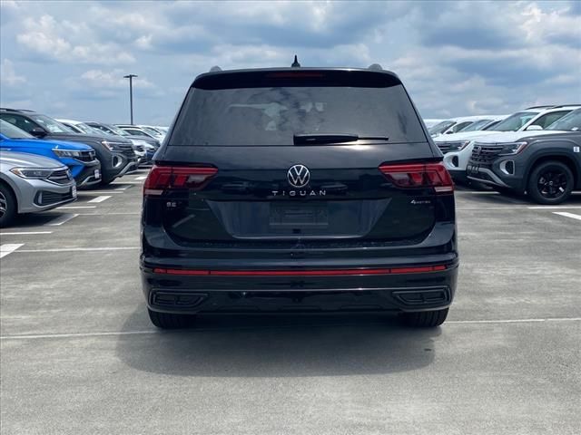 2024 Volkswagen Tiguan SE R-Line Black