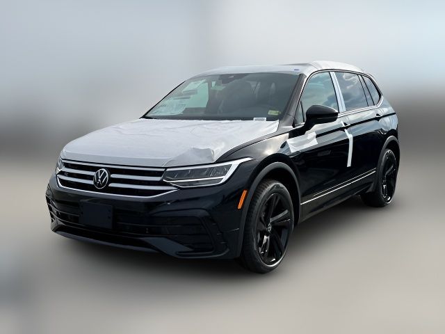 2024 Volkswagen Tiguan SE R-Line Black