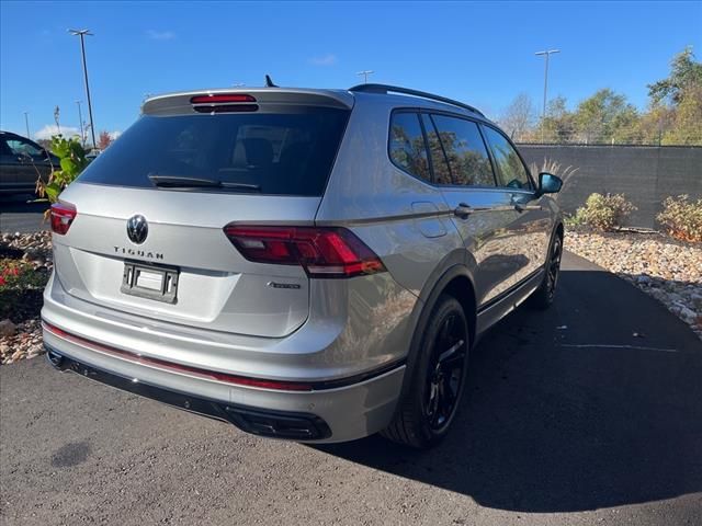 2024 Volkswagen Tiguan/Taos SE R-Line Black