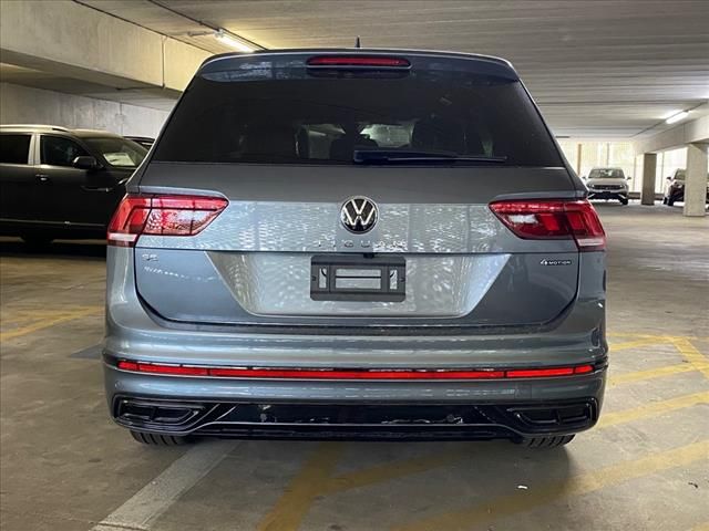 2024 Volkswagen Tiguan SE R-Line Black