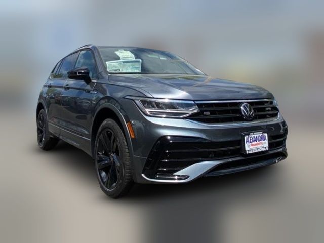 2024 Volkswagen Tiguan SE R-Line Black