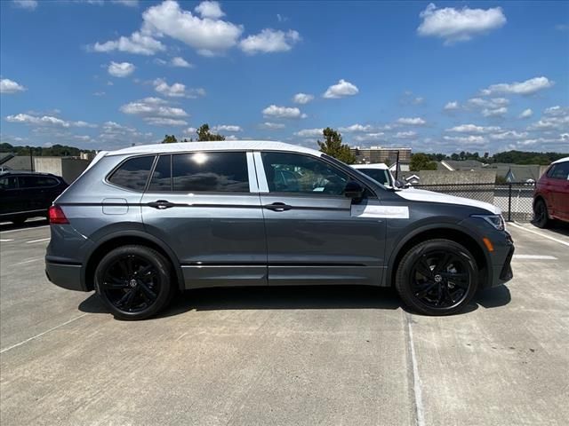 2024 Volkswagen Tiguan SE R-Line Black